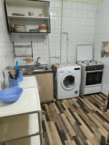 Срочная сдается квартира парк фуркат 2 этаж 2 комнта для сем