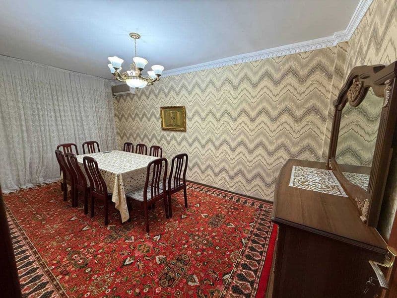 Сдается квартира на долгосрочный срок.<br />
Чистая,  ухожен