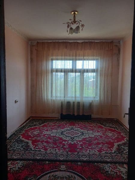 Хона ижарага берилади хозайкаси билан узоги 2 айол кизлага ф