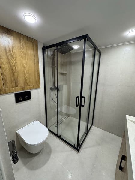 Новая 1-комнатная, двухъярусная квартира после ремонта. Перв — фото 3