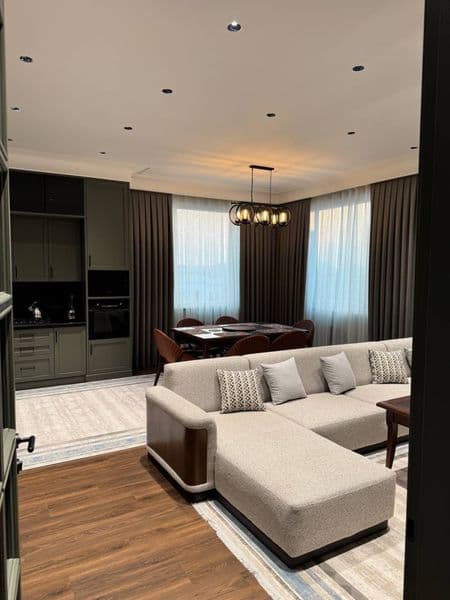 Элитный апартамент<br />
Район: Мирабад <br />
4/7/9<br />
Т