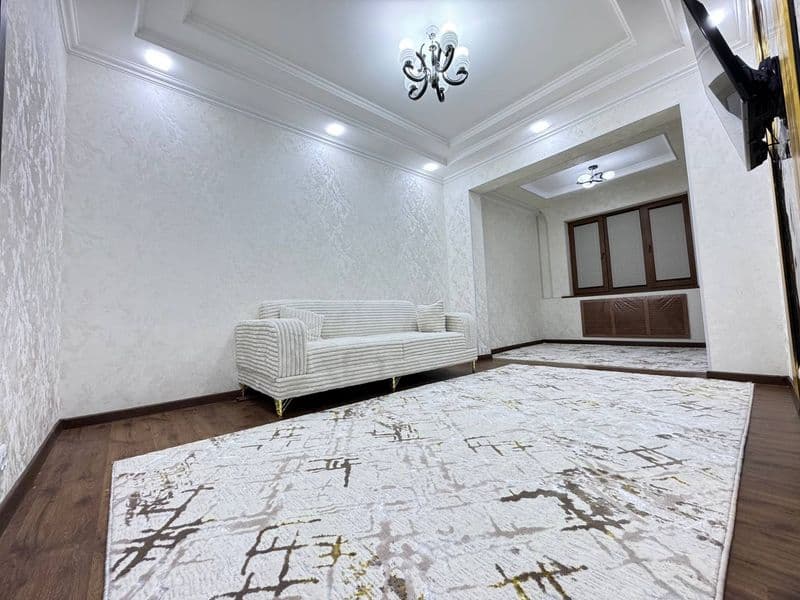 Чиланзар 7 квартал 2 хона 1чи этаж <br />
Оила <br />
Иностр