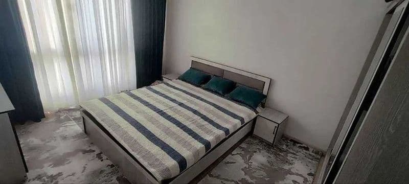 Сдается квартира для семейных<br />
<br />
Район: Алмазар<br