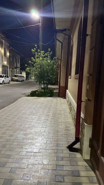 Квартира арендаға бериледи, бизлер 2 қыз турып атырмыз қасым