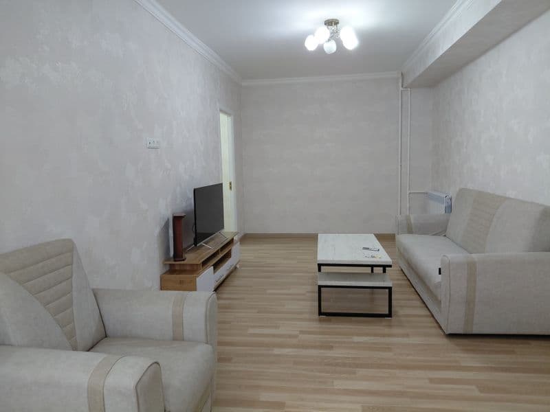 Аренда Квартиры-Метро Космонавтов <br />
<br />
2 комнатная 