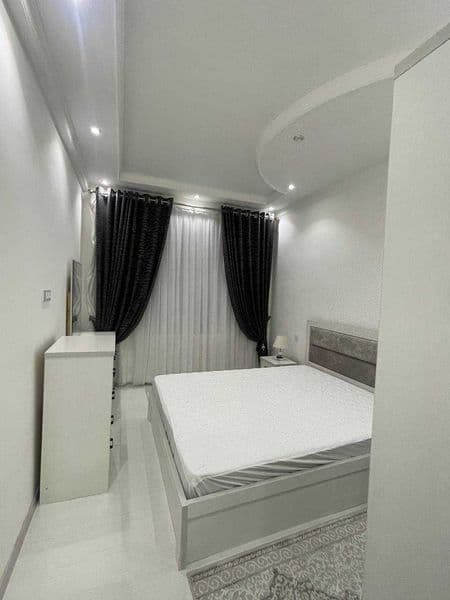 Район ; Алмазарский<br />
Адрес : Хувайдо резиденс<br />
<br