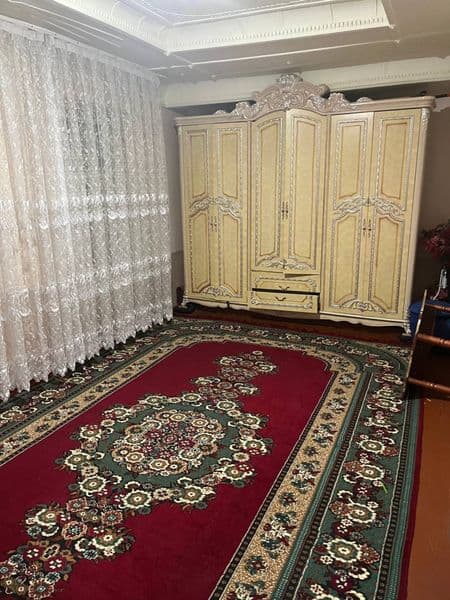 O’nkorgonda joylashgan Sabzavot arkadan kirganda xamma sharo