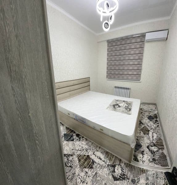 Юнусабад 8 квартал<br />
Новостройка<br />
2х комн<br />
1-э