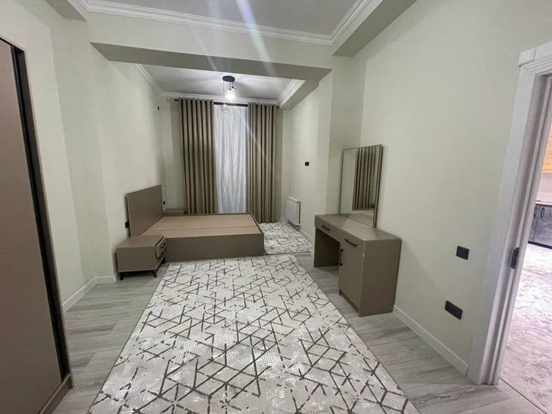 2/1/4 - 700уе  <br />
<br />
Яккасарой район <br />
Ориентир