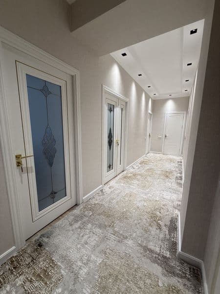 Новый квартира евроремонт кирпичный, все комнаты оснащены ко