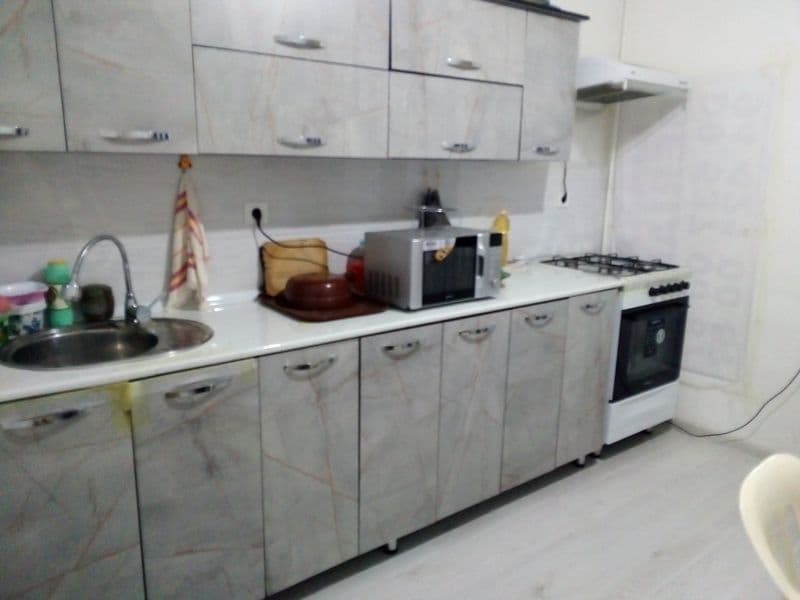 Сдаётся квартира новостройка. 3 комнатная с обстанов7кой Олм — фото 5