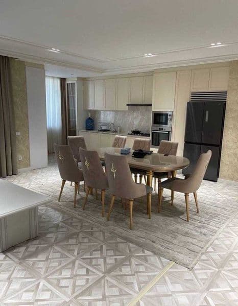 Сдаётся шикарная 2-комнатная квартира в Новостройка<br />
<b — фото 5