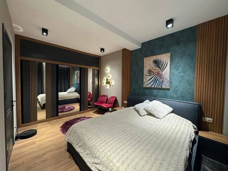 К вашему вниманию рады представить 2х комнатную квартиру на 