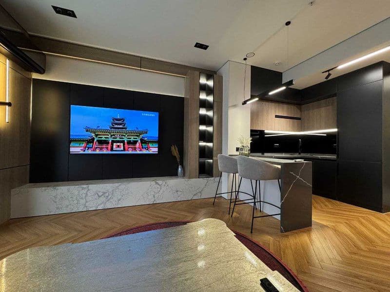 Район: Мирабадский<br />
Адрес: Айбек  Нукус<br />
Ориентир: