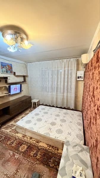 Сдаётся в аренду 1 комнатная квартира. Состояние среднее, сд