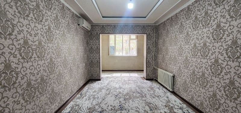 Юнусабад -18 сдаётся отлично двухкомнатная квартира передела