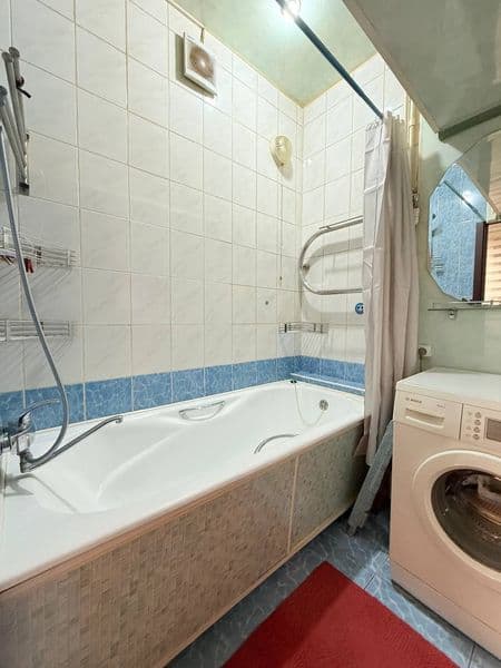 1ta qiz qoyaman  aqilli toza ozoda bosin ajrashkan yoki xoti