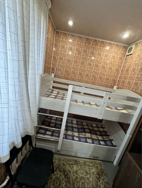 Chilonzor 18 mavzeda <br />
Arendaga kvartira qizlarga. 1ta  — фото 3