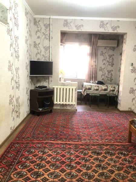 Чилонзар 2 хона 1 этаж октепа круг 7 квартал факат оилага за