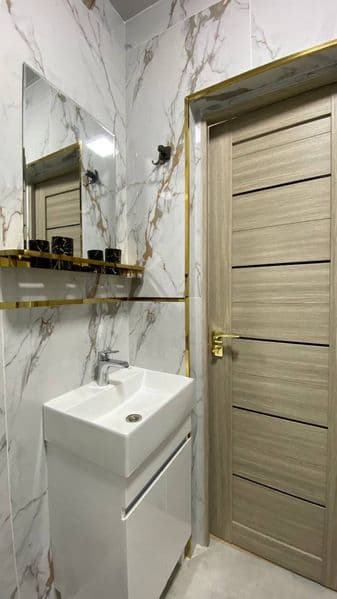 сдаю 1 комнатная квартира в рядом Экобазаре евро ремонт всё 