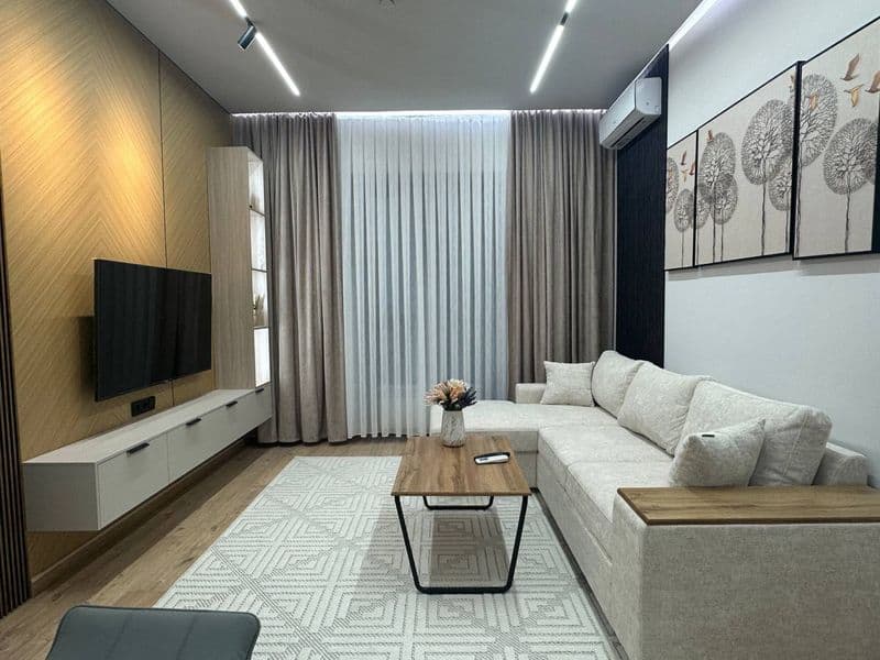 Акай сити<br />
2/20/25<br />
55кв<br />
<br />
+99888009885