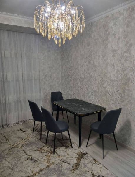 Olvzmazor metro vakzal oldida oilalilarga va talabalarga ber — фото 2