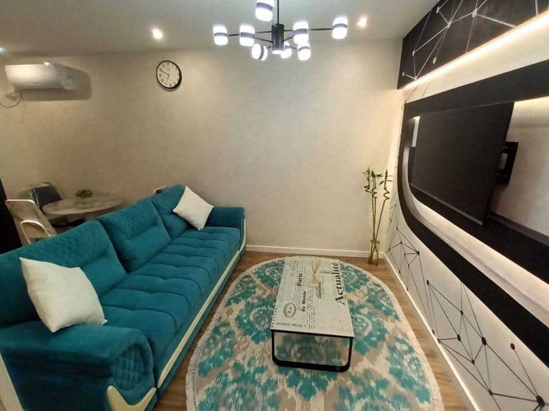 Сдается квартира для семейных<br />
<br />
• Район: Алмазар<