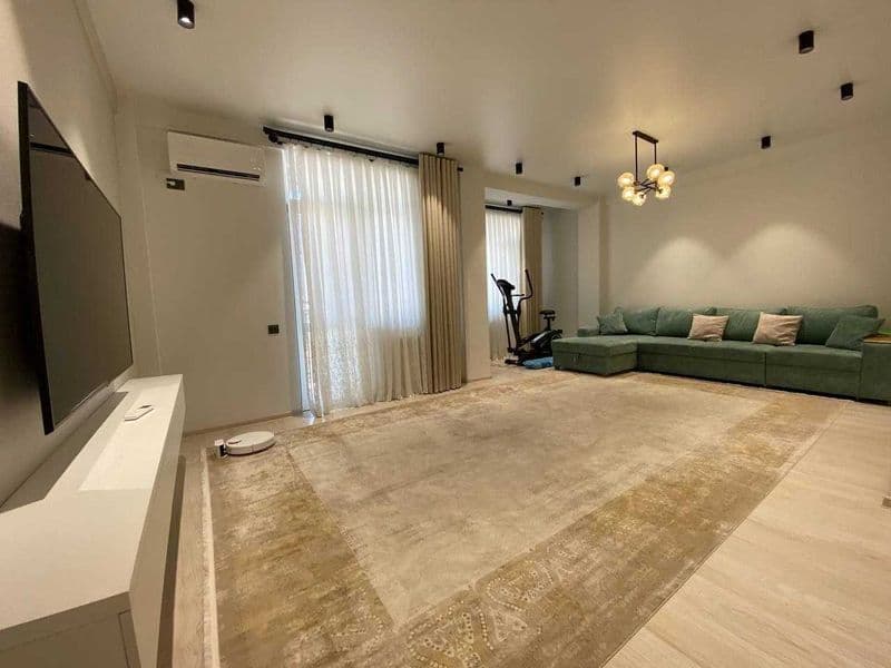 Район: Мирабадский <br />
Адрес: Тарас Шевченко/Чехова<br />