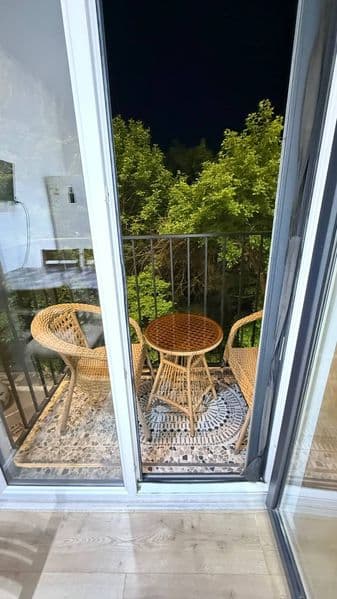 Срочно сдаётся двухкомнатная квартира с евроремонтом и с меб — фото 4