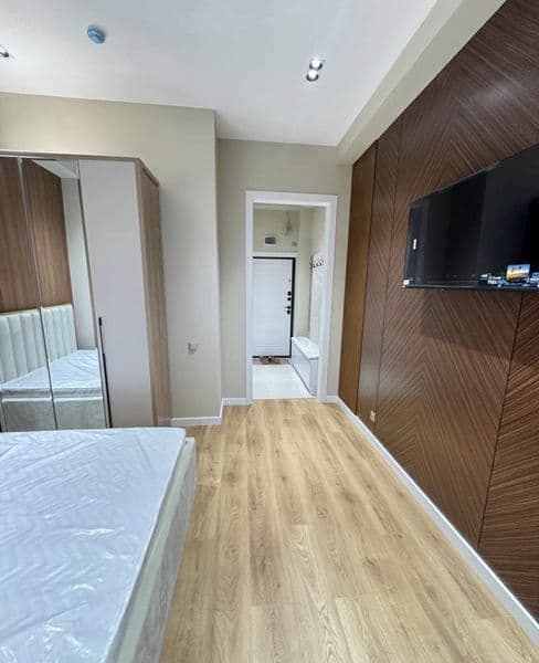 Квартира в новостройке укомплектована полностью мебелью и те — фото 3