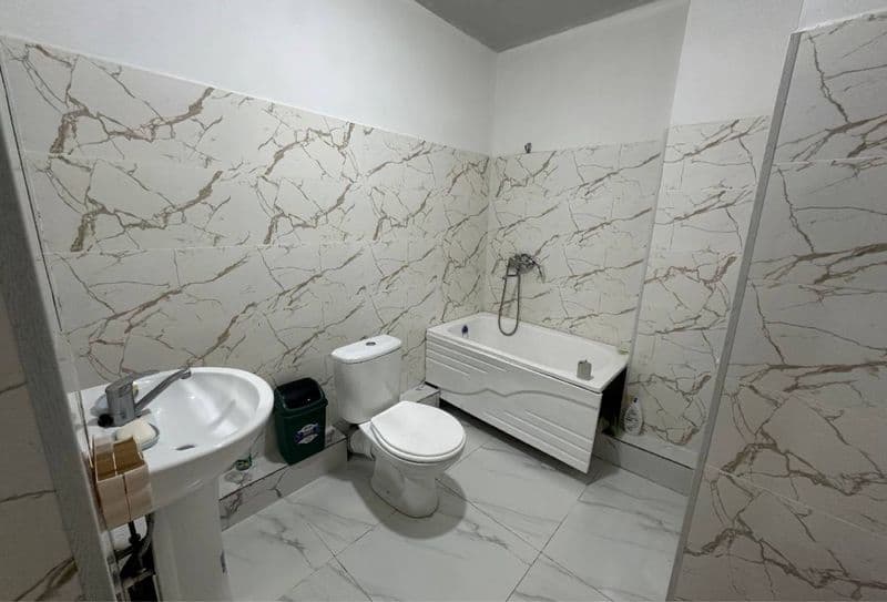 Квартиру сдаётся в аренду на долгосрочный срок на приличные  — фото 3