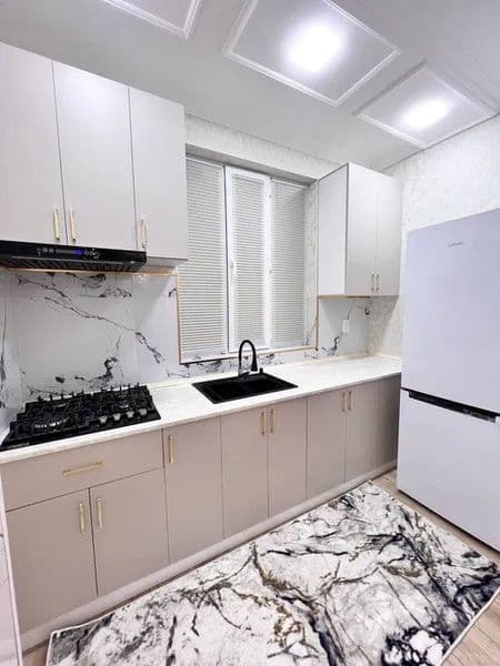 Bollarga bez makler<br />
Yunusobod 16 kvartal betonka<br />