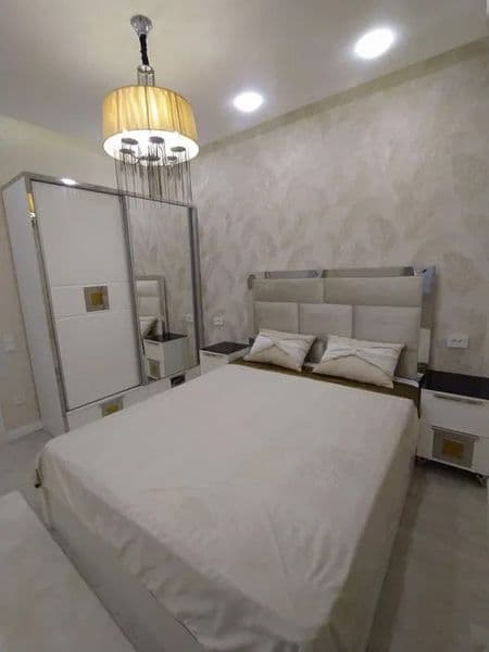 Сдаётся шикарная 2-комнатная квартира <br />
<br />
• Район: