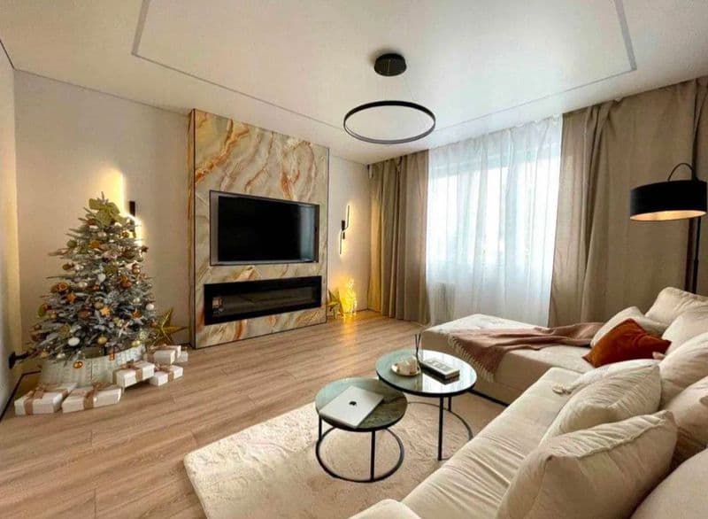 Ойбек ул:Фидокор м новастройка 2 комнт красивая