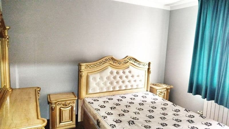 Юнусабадский район, рядом с метро Shahriston metro station<b