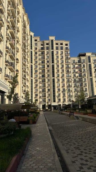 Сдаётся эксклюзивная квартира в Яккасарайском  районе на дол