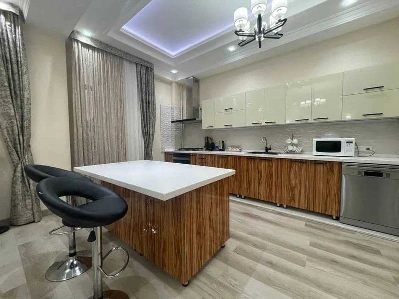 Мирзо-Улугбекский район<br />
Максим Горький<br />
Комнаты: 