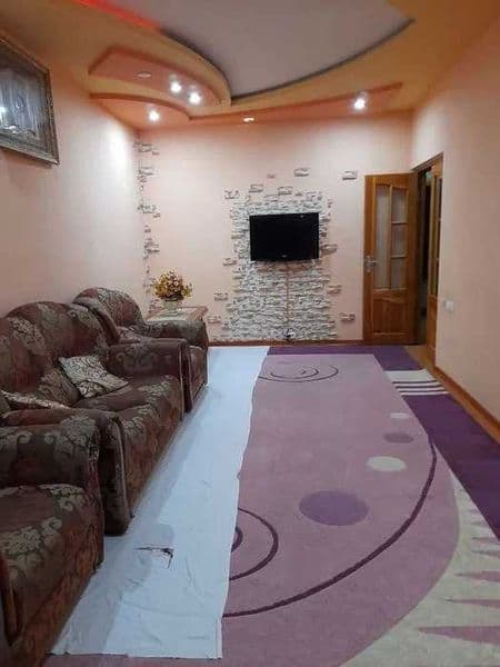 Сдается квартира для семейных<br />
<br />
• Район: Алмазар<