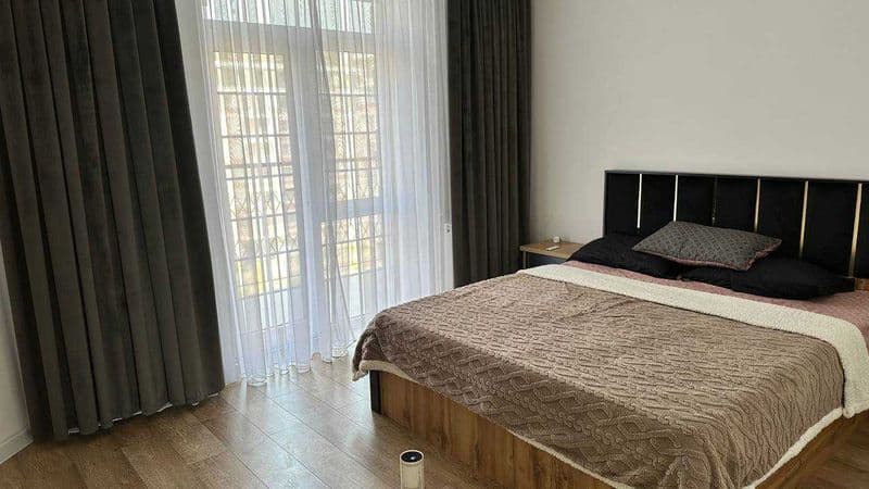 Район ; Шайхантахурский<br />
Адрес : ЖК Чакар<br />
<br />
