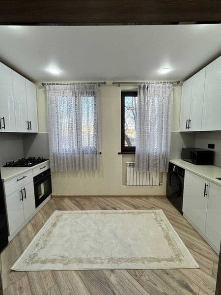 Сдается квартира с красивым ремонтом<br />
<br />
• Район: Ю — фото 3