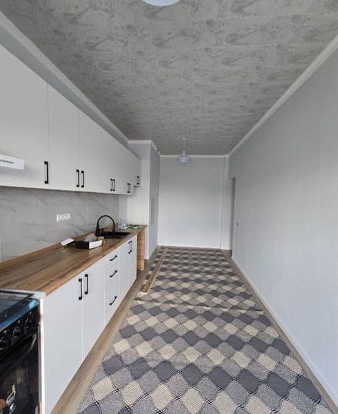 Kvartira ijaraga beriladi <br />
<br />
Rayon: #Sergeli<br /