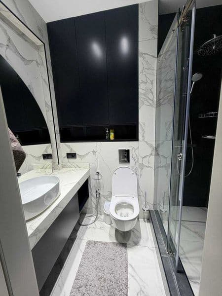 Сдается  2 комнатная  в ЖК Акай сити .  евроремонт .  мебель — фото 4