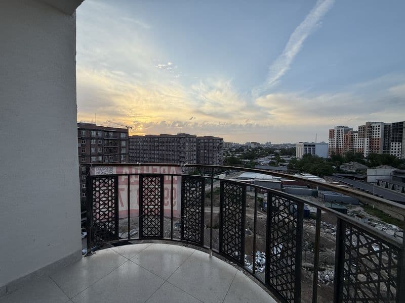 Эксклюзив<br />
Аренда <br />
2 квартиры<br />
2х комнатные<