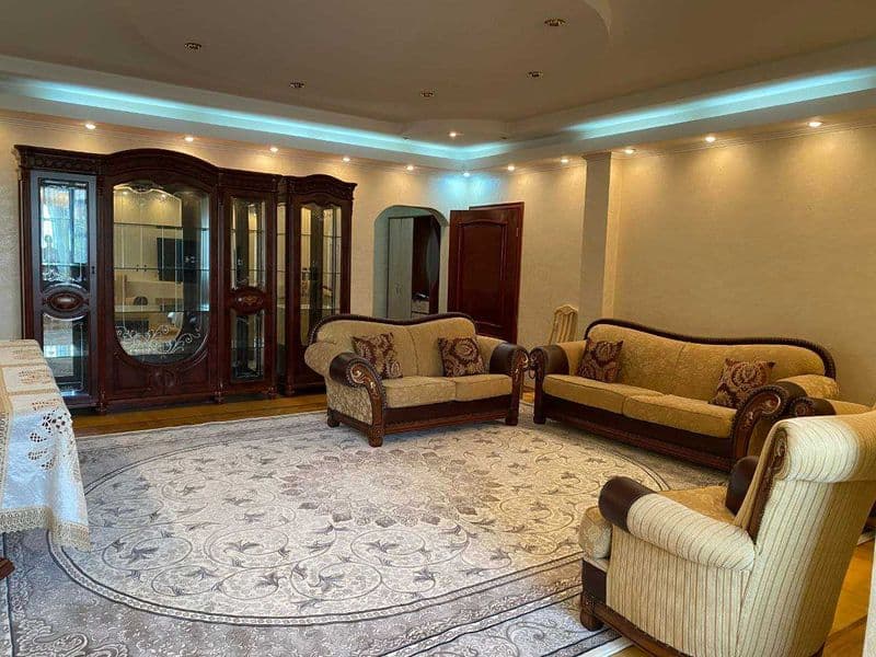 Арендага, 3 хоналик хонадон, 3 этаж, 4 этажлик гиштлик уйда 