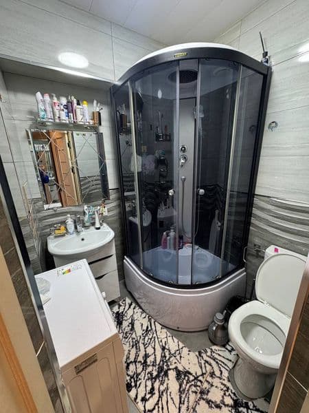 SROCHNO<br />
Sheriklikga 2 ta qiz olinadi  <br />
Manzil Uc