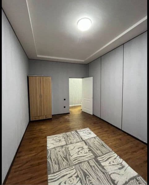 Корасув-6<br />
1/2/3<br />
35 м2<br />
350$<br />
957471945