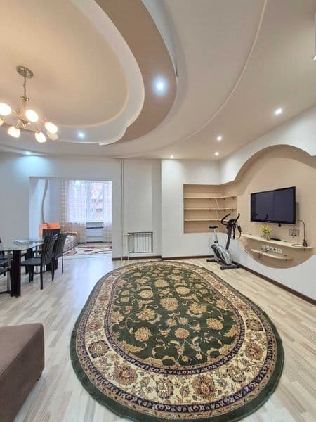 Сдается уютная 3х комн <br />
Квартира на Ойбеке  <br />
ули