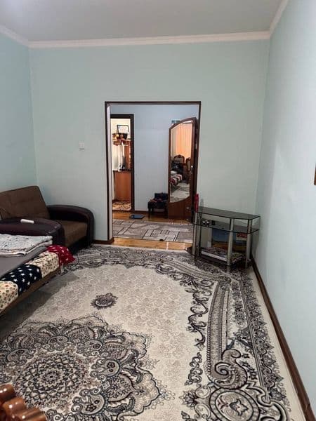 Квартира находится на массиве Ахмад-Югнакий 3х комнатная с м