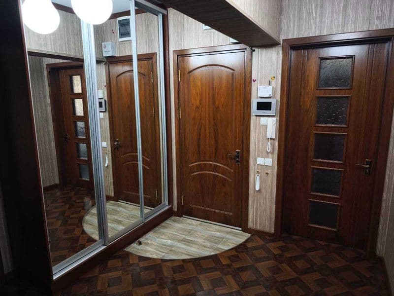 Сдаётся квартира на Ойбеке. <br />
Комнат 4<br />
Этаж 4<br  — фото 5