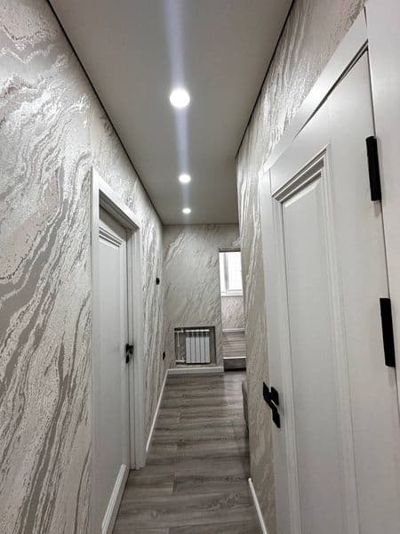 Chilonzor 22 kv<br />
1/1/4<br />
Yosh oilaga 400$<br />
Xam